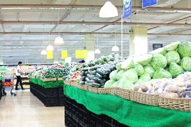 地域の生活を支えるスーパーマーケット