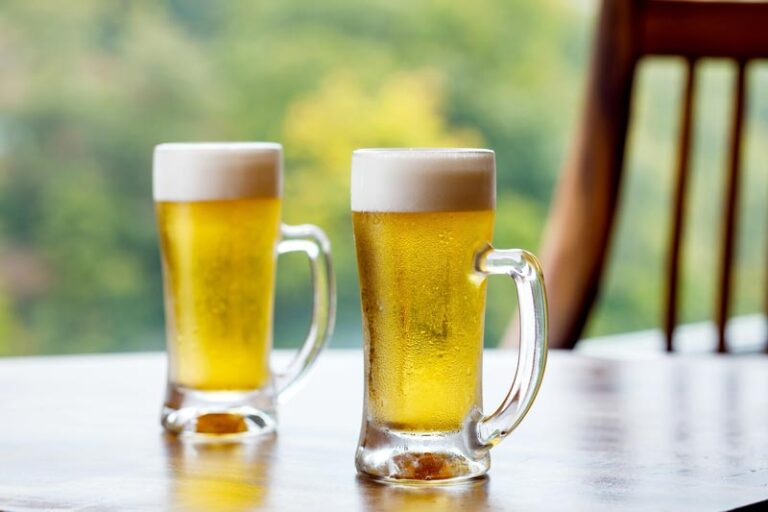 ラウンジでのおもてなしサービス　湯上がりビール