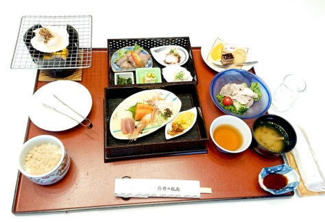 洞爺湖畔亭（昼食）