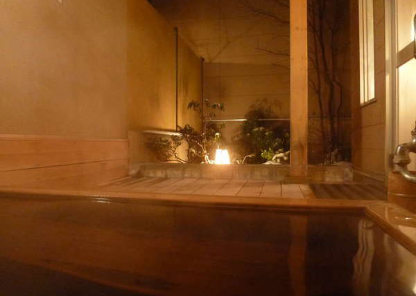 湯の川温泉 一乃松 露天風呂